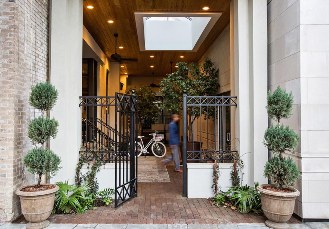 The Restoration Hotel Charleston Exterior photo